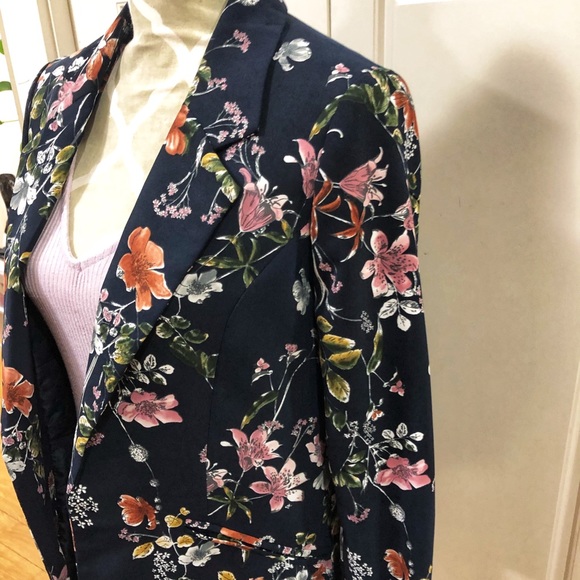 Blazers - Picture 2 of 4